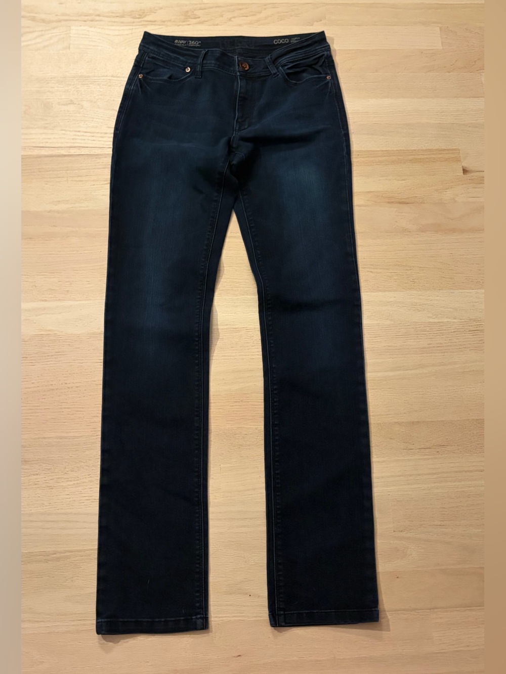 DL1961 Women's Straight Leg Jeans in Dark Indigo